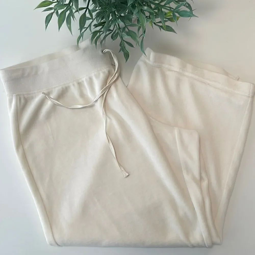 Made for Life soft velvet Capri sweatpants.  Size PL.  drawstring waist.